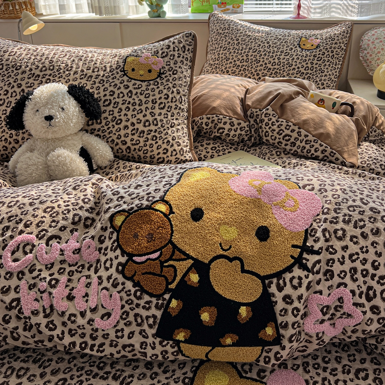 91家纺网 家纺一手货源 找家纺 水墨江南 2026直播热款加厚仿棉古法水洗棉夹棉床盖系列 豹纹猫