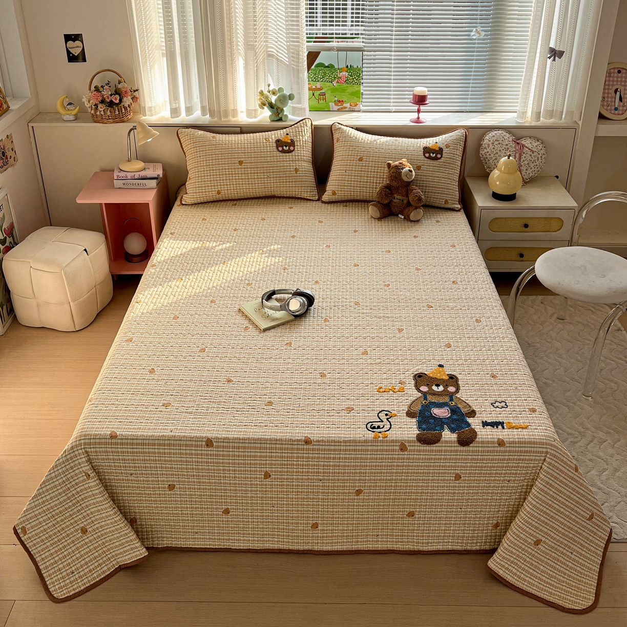 91家纺网 家纺一手货源 找家纺 水墨江南 2026直播热款加厚仿棉古法水洗棉夹棉床盖系列 快乐小熊