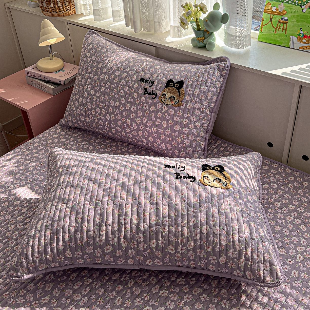 91家纺网 家纺一手货源 找家纺 水墨江南 2026直播热款加厚仿棉古法水洗棉夹棉床盖系列 摩登女孩