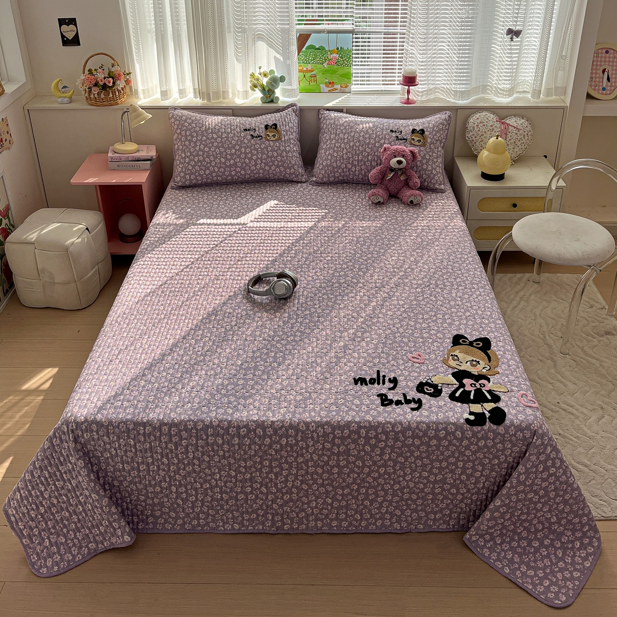 91家纺网 家纺一手货源 找家纺 水墨江南 2026直播热款加厚仿棉古法水洗棉夹棉床盖系列 摩登女孩