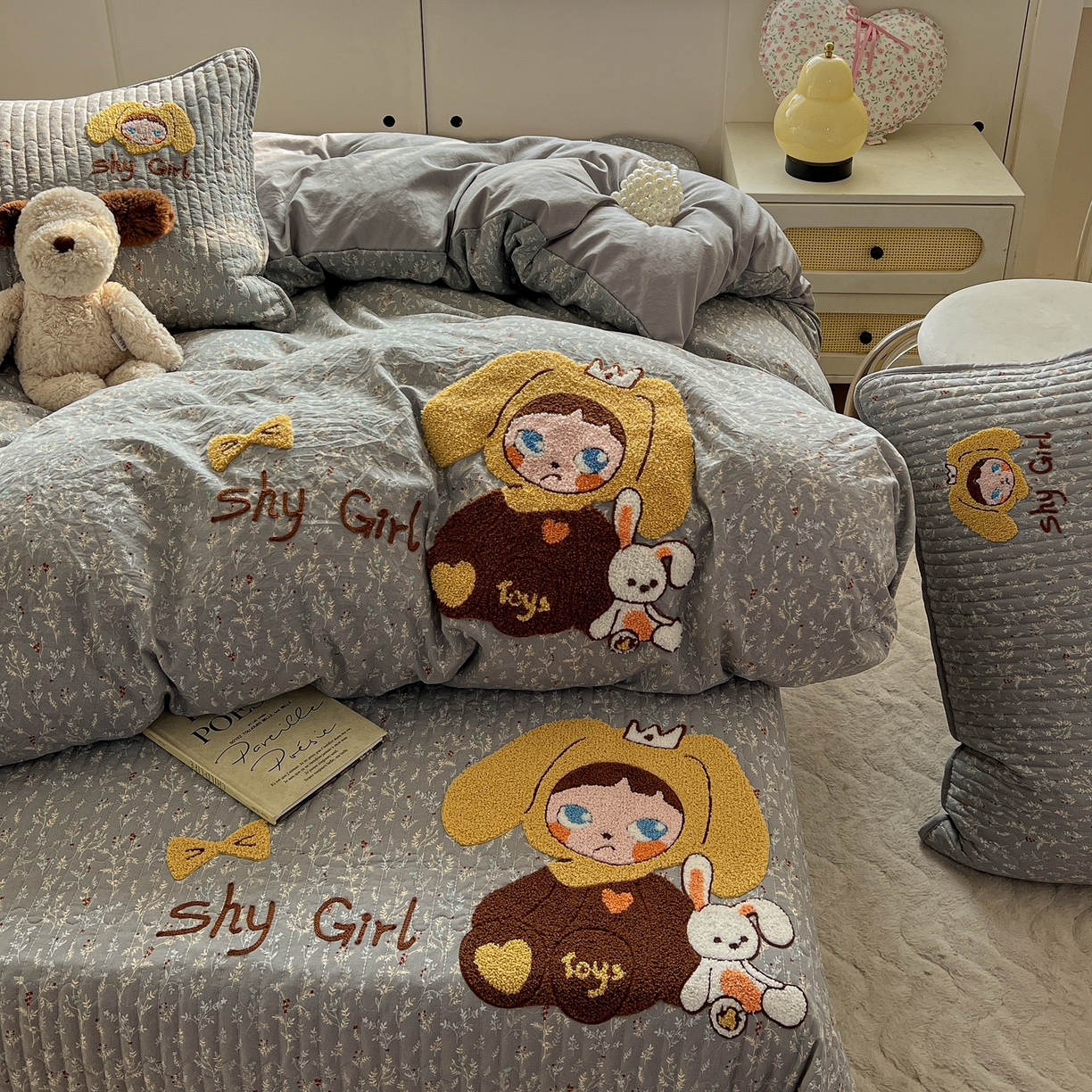 91家纺网 家纺一手货源 找家纺 水墨江南 2026直播热款加厚仿棉古法水洗棉夹棉床盖系列 兔兔女孩