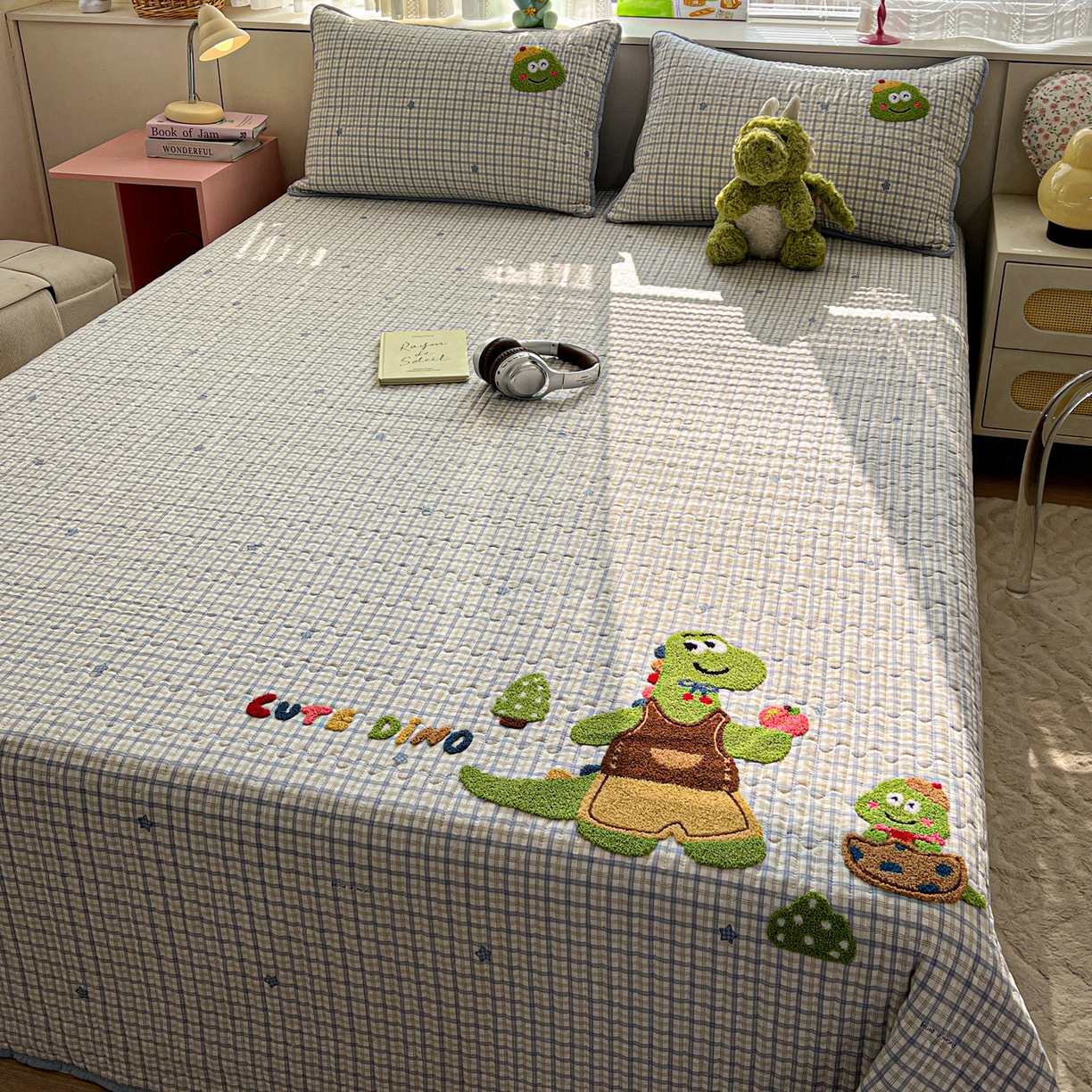 91家纺网 家纺一手货源 找家纺 水墨江南 2026直播热款加厚仿棉古法水洗棉夹棉床盖系列 星星恐龙