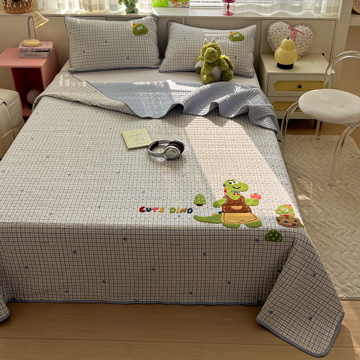 91家纺网 家纺一手货源 找家纺 水墨江南 2026直播热款加厚仿棉古法水洗棉夹棉床盖系列 星星恐龙