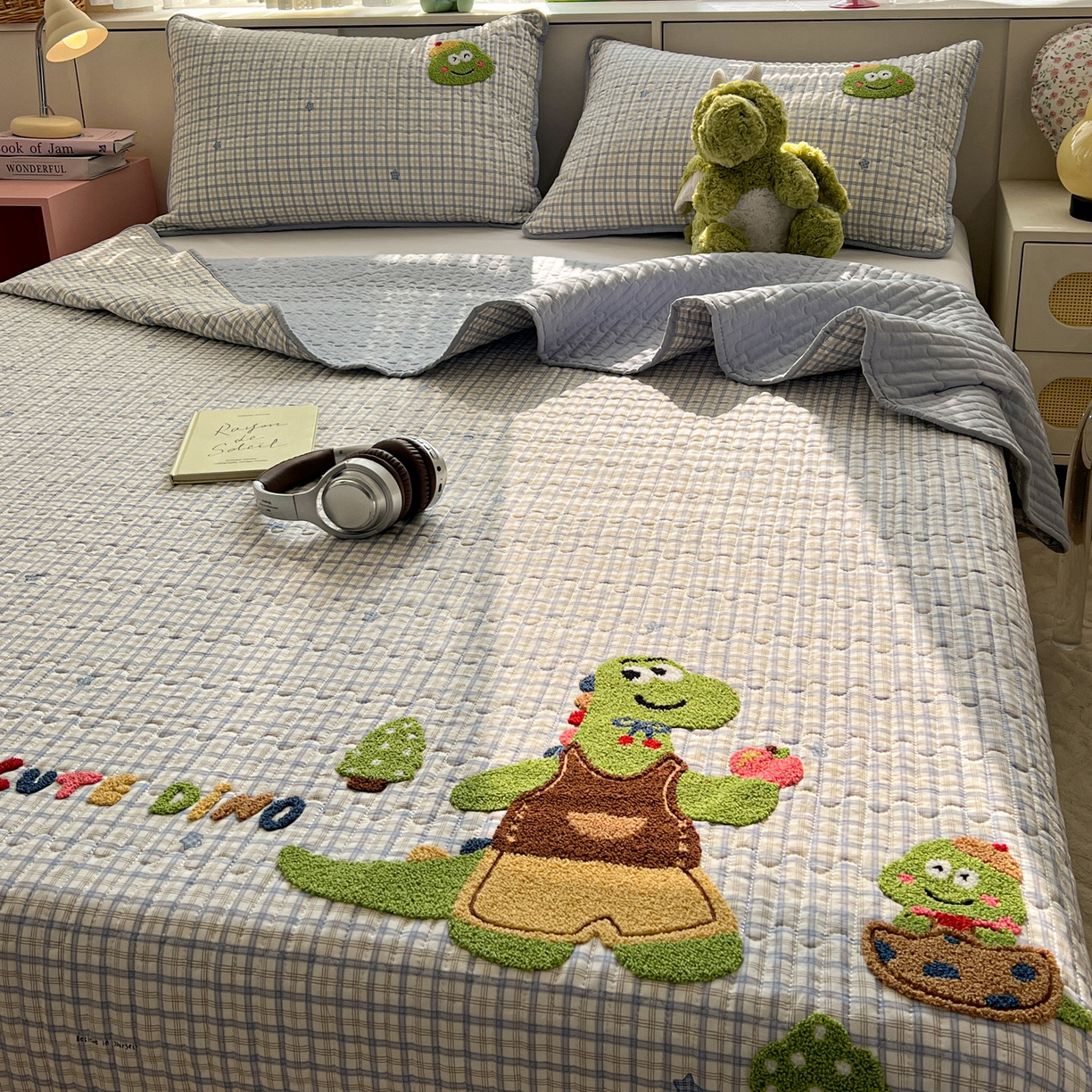 91家纺网 家纺一手货源 找家纺 水墨江南 2026直播热款加厚仿棉古法水洗棉夹棉床盖系列 星星恐龙