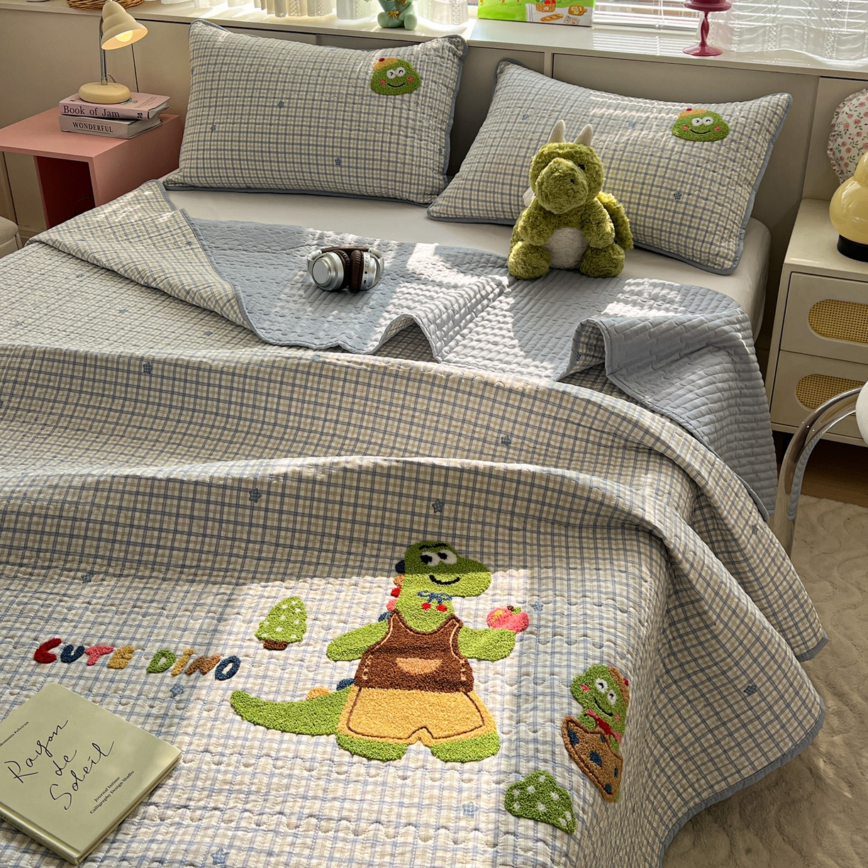 91家纺网 家纺一手货源 找家纺 水墨江南 2026直播热款加厚仿棉古法水洗棉夹棉床盖系列 星星恐龙