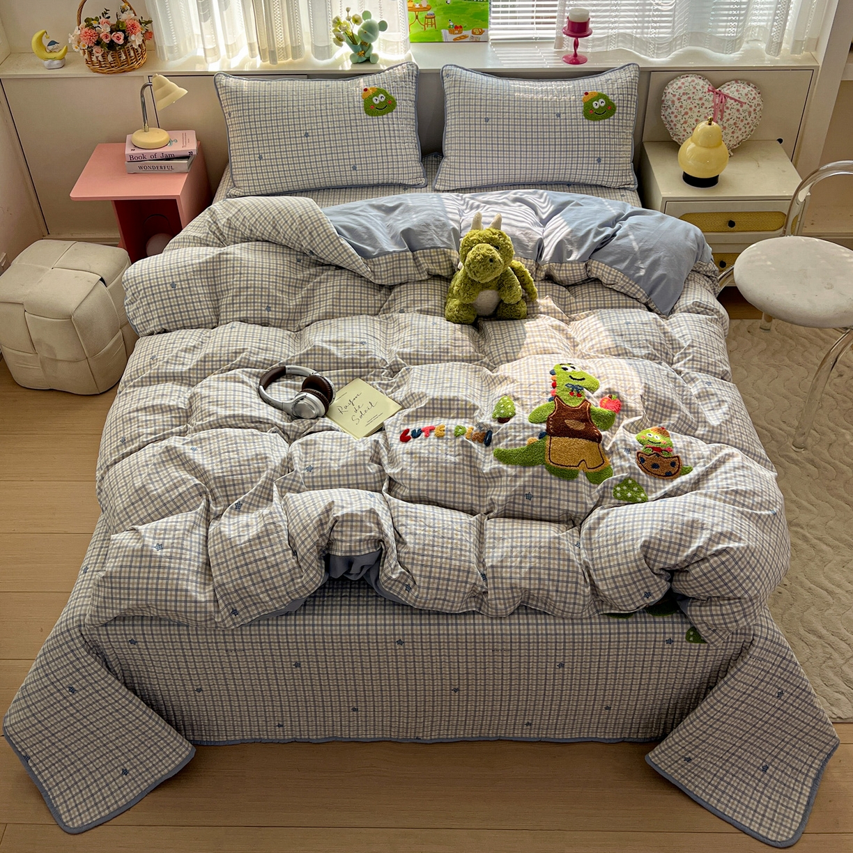 91家纺网 家纺一手货源 找家纺 水墨江南 2026直播热款加厚仿棉古法水洗棉夹棉床盖系列 星星恐龙