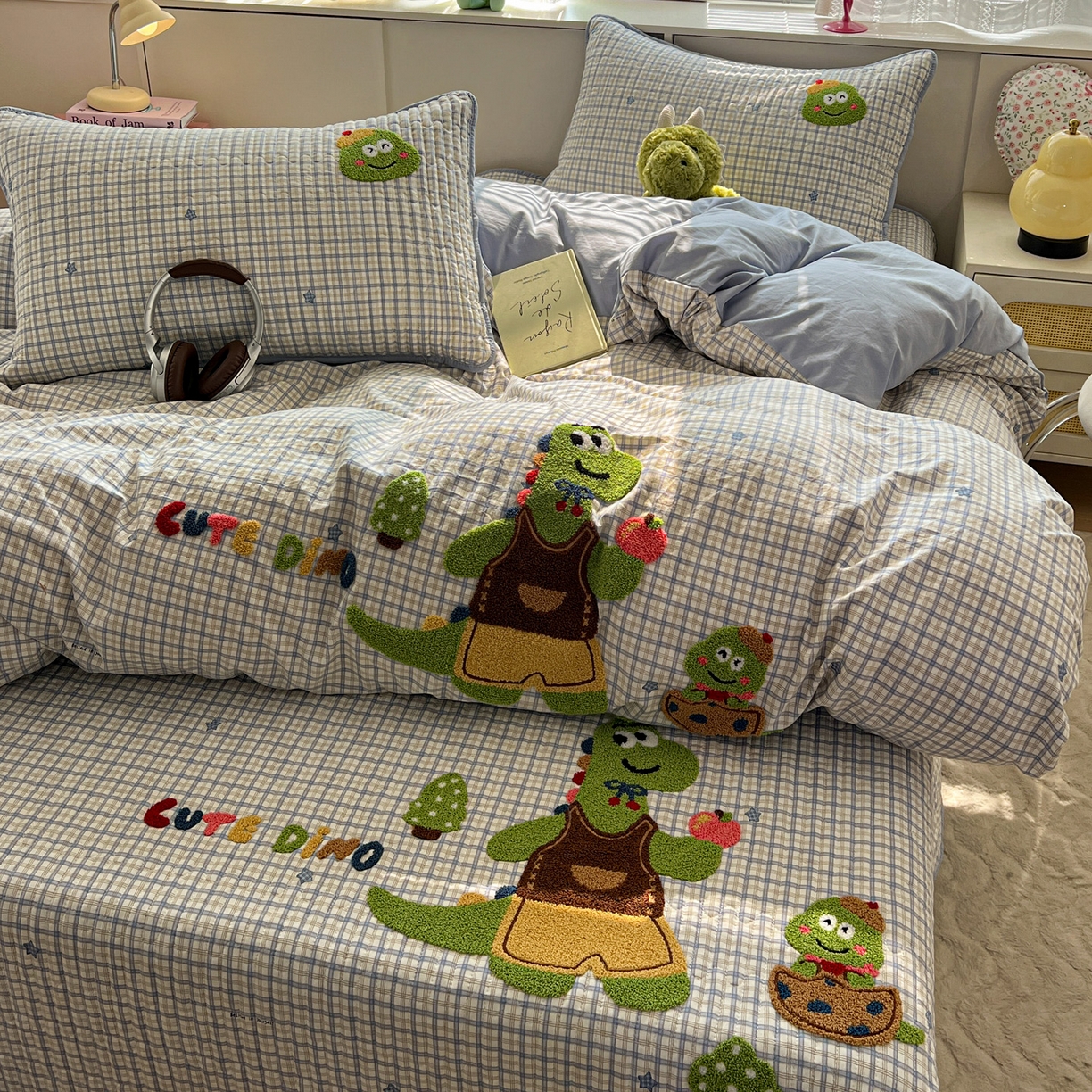 91家纺网 家纺一手货源 找家纺 水墨江南 2026直播热款加厚仿棉古法水洗棉夹棉床盖系列 星星恐龙