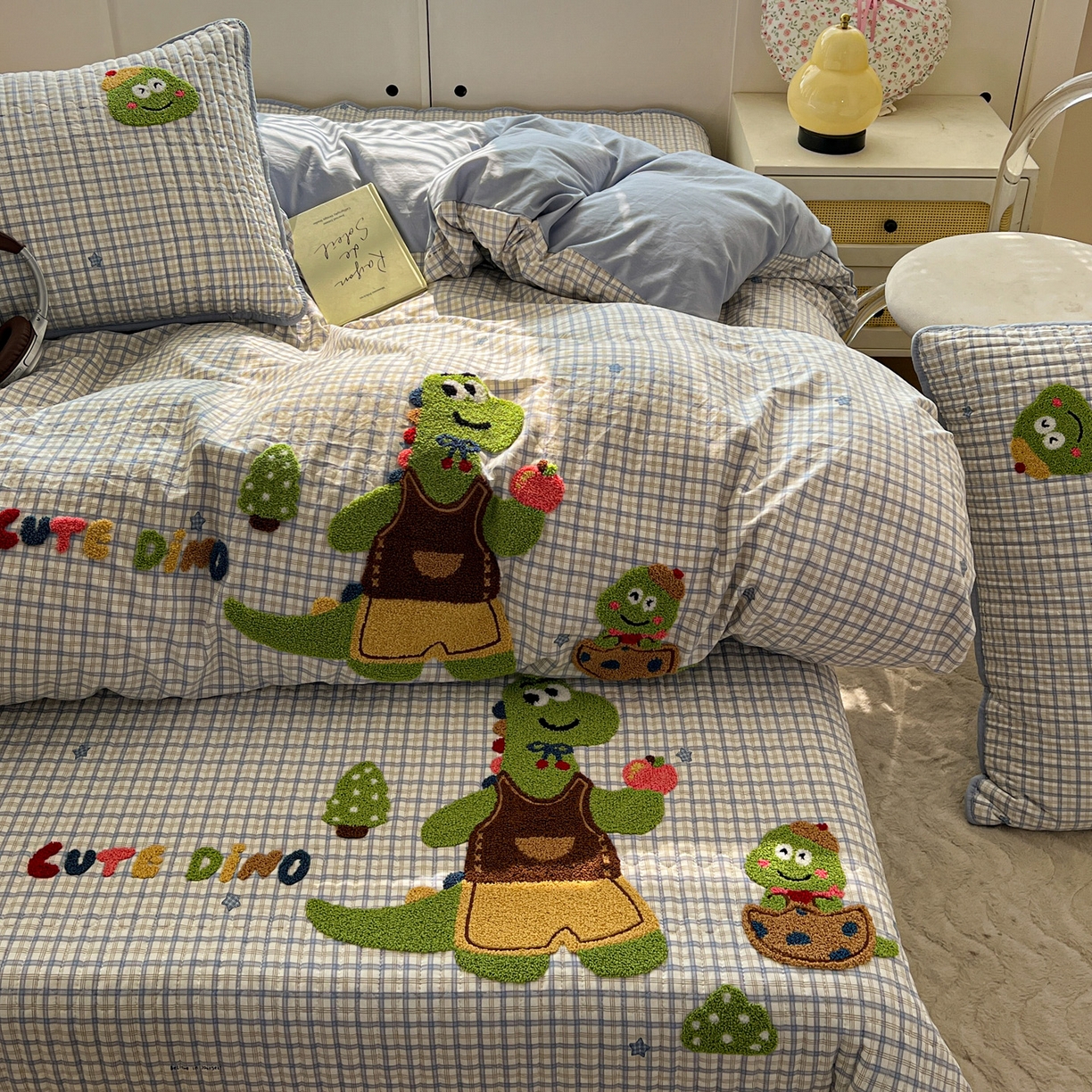 91家纺网 家纺一手货源 找家纺 水墨江南 2026直播热款加厚仿棉古法水洗棉夹棉床盖系列 星星恐龙