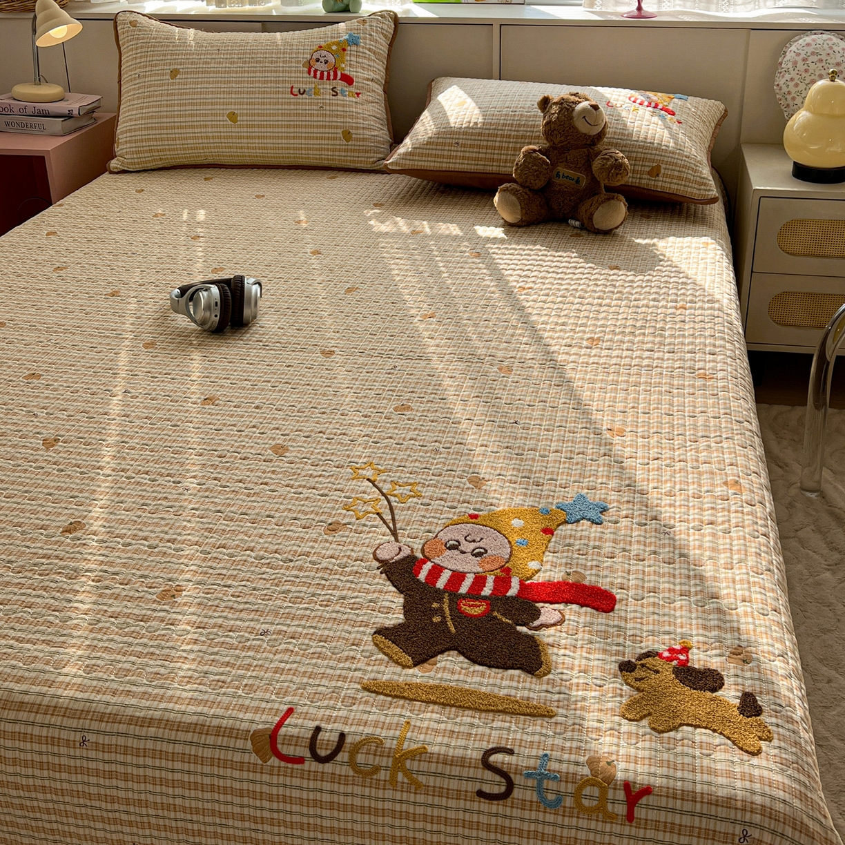 91家纺网 家纺一手货源 找家纺 水墨江南 2026直播热款加厚仿棉古法水洗棉夹棉床盖系列 星星男孩