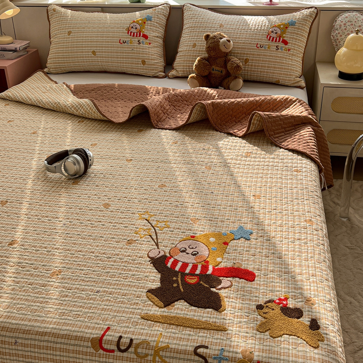 91家纺网 家纺一手货源 找家纺 水墨江南 2026直播热款加厚仿棉古法水洗棉夹棉床盖系列 星星男孩