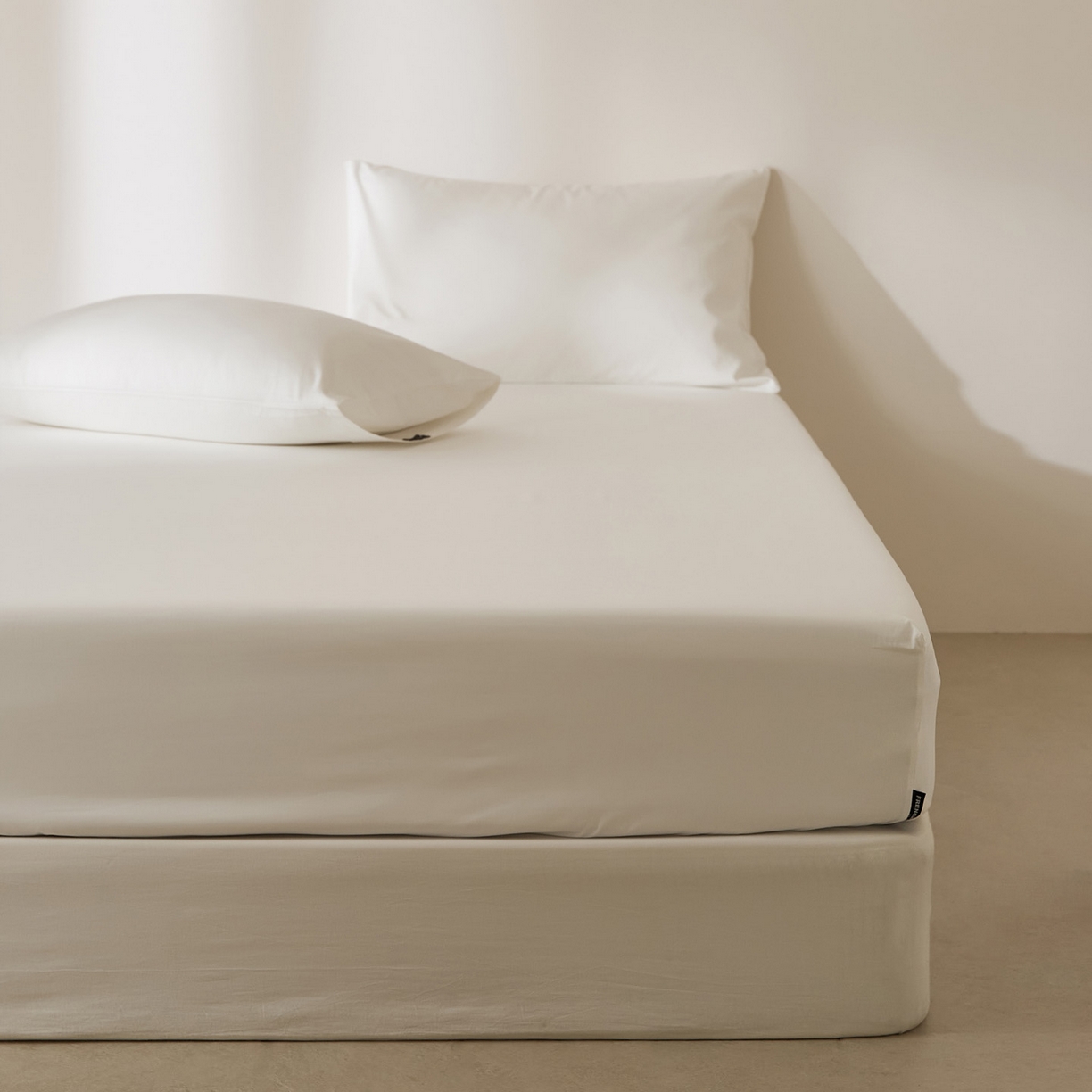 91家纺网 家纺一手货源 找家纺 EH家居 2026新款长绒棉安缦之境单品系列单床笠 安缦之境-月影白