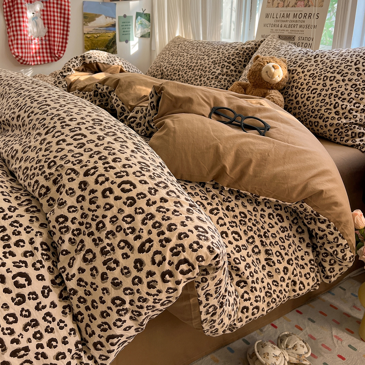 91家纺网 家纺一手货源 找家纺 水墨江南 2026新款加厚仿棉古法水洗棉小布袋款印花四件套 豹纹咖