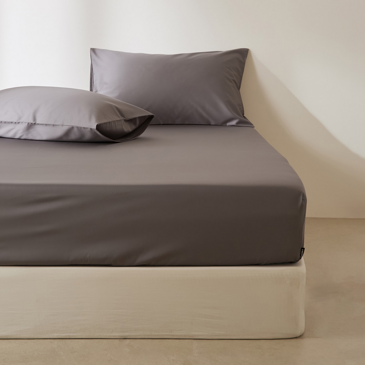 91家纺网 家纺一手货源 找家纺 EH家居 2026新款长绒棉安缦之境单品系列单床笠 安缦之境-冰岛灰