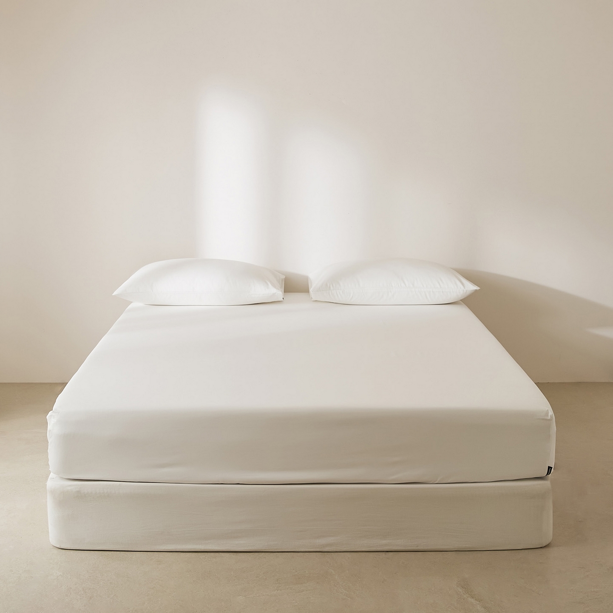 91家纺网 家纺一手货源 找家纺 EH家居 2026新款长绒棉安缦之境单品系列单床笠 安缦之境-月影白