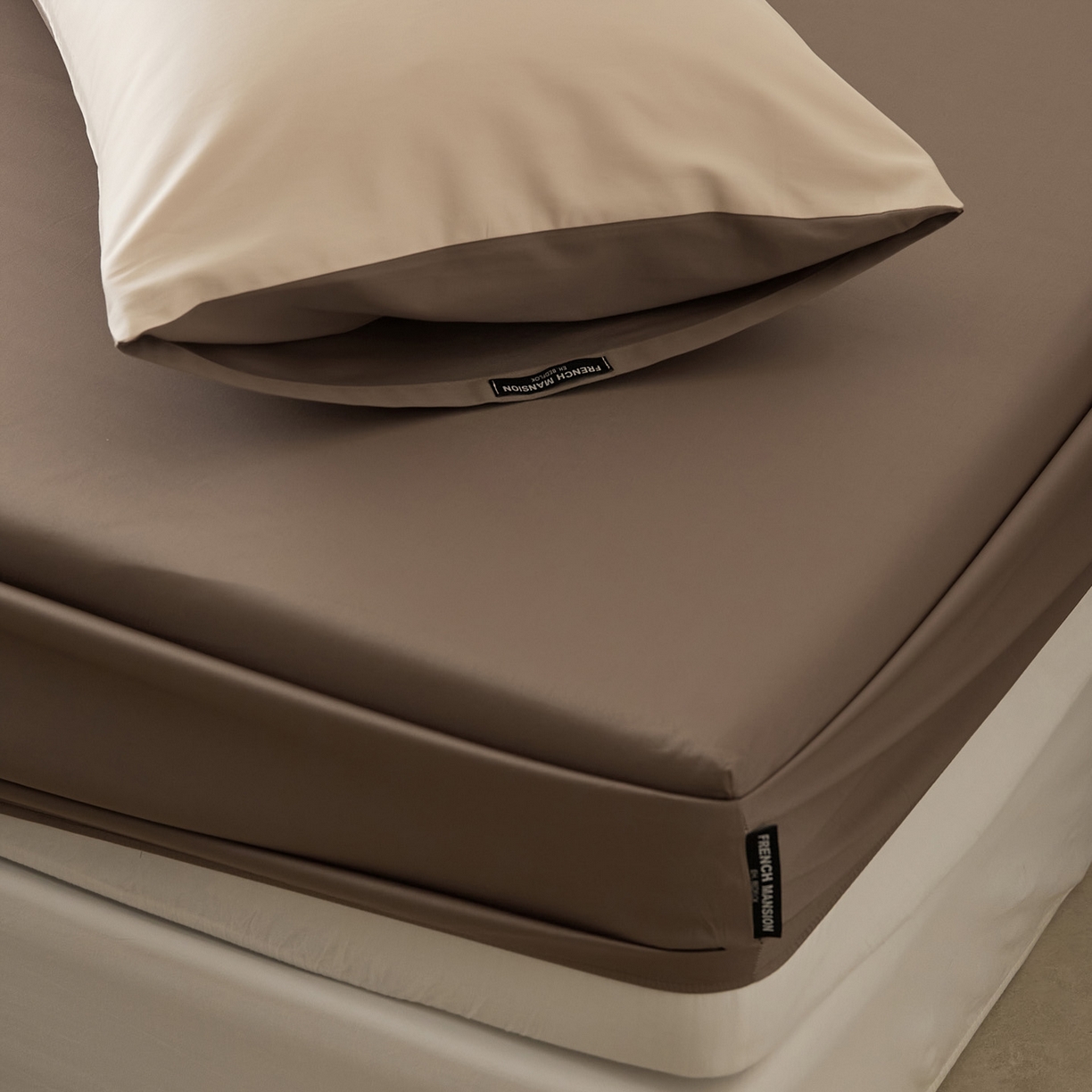 91家纺网 家纺一手货源 找家纺 EH家居 2026新款长绒棉安缦之境单品系列单床笠 安缦之境-秋山棕