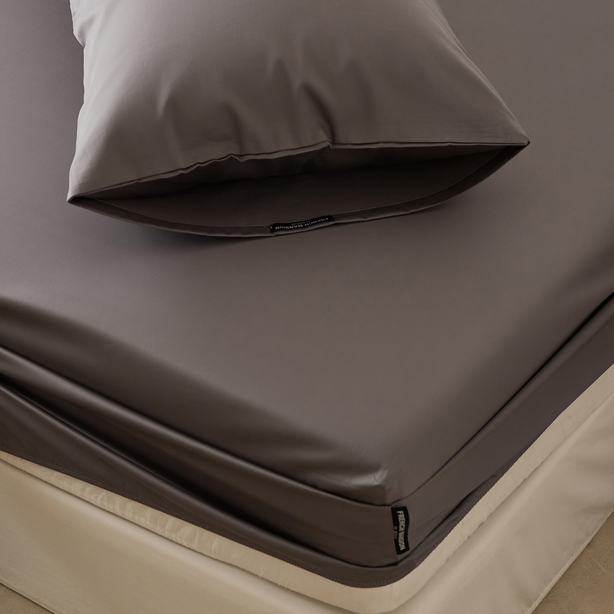 91家纺网 家纺一手货源 找家纺 EH家居 2026新款长绒棉安缦之境单品系列单床笠 安缦之境-冰岛灰