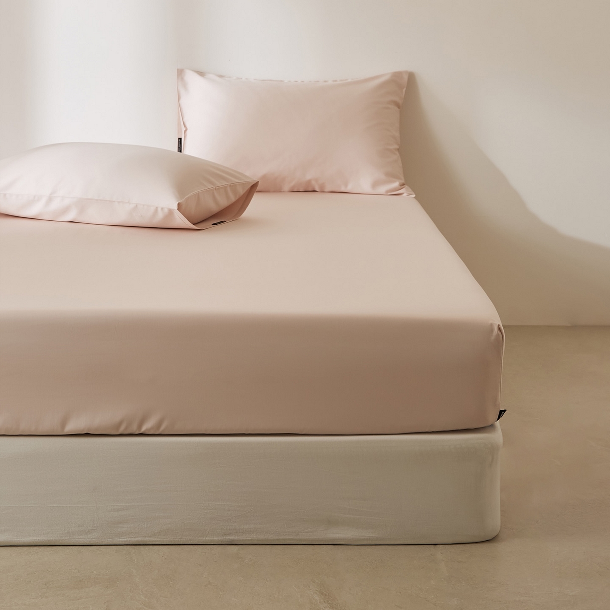 91家纺网 家纺一手货源 找家纺 EH家居 2026新款长绒棉安缦之境单品系列单床笠 安缦之境-贝壳粉