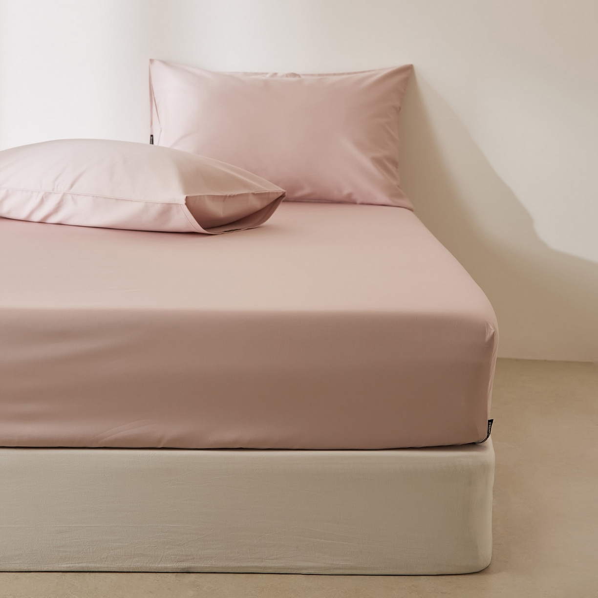 91家纺网 家纺一手货源 找家纺 EH家居 2026新款长绒棉安缦之境单品系列单床笠 安缦之境-灰裸粉