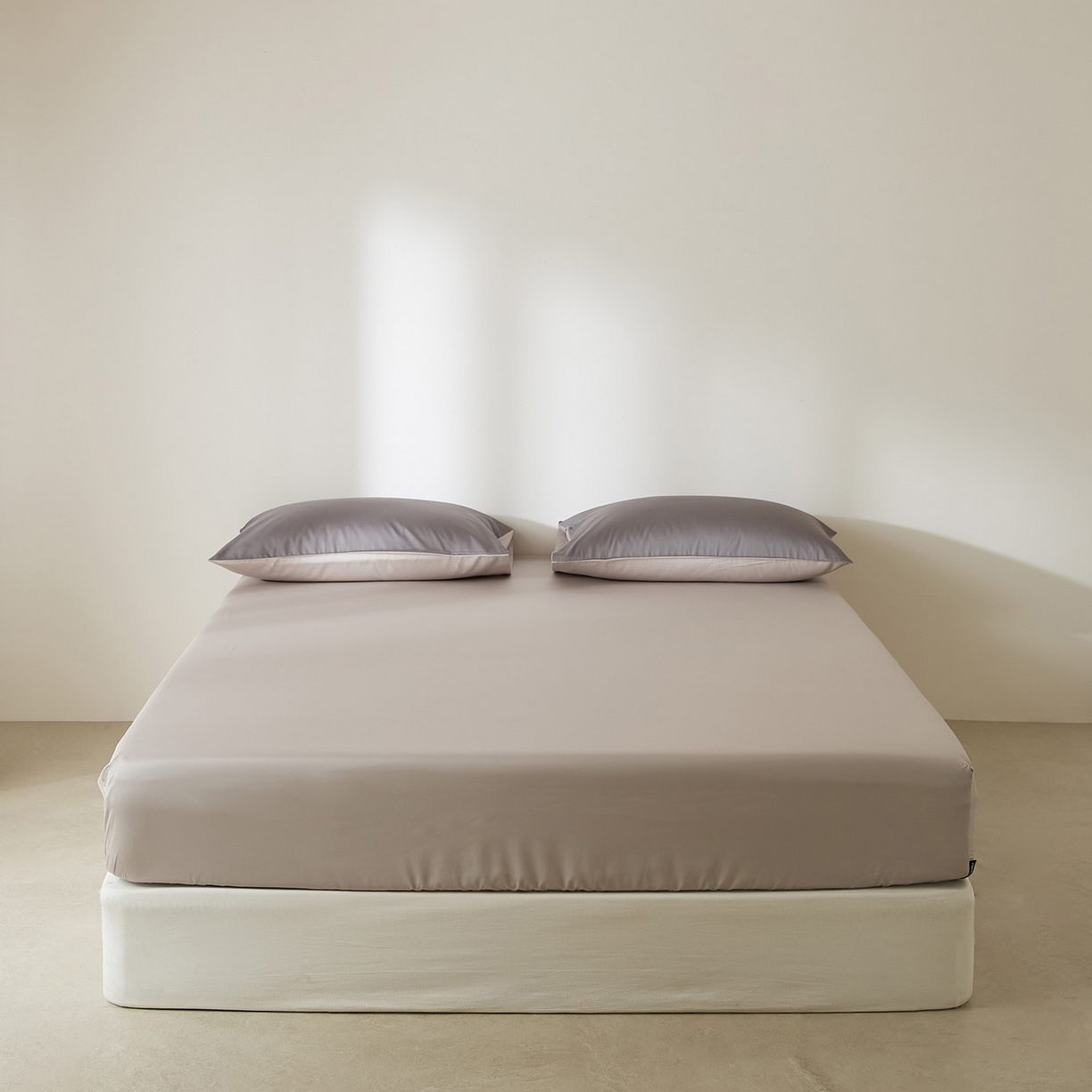 91家纺网 家纺一手货源 找家纺 EH家居 2026新款长绒棉安缦之境单品系列单床笠 安缦之境-都市灰