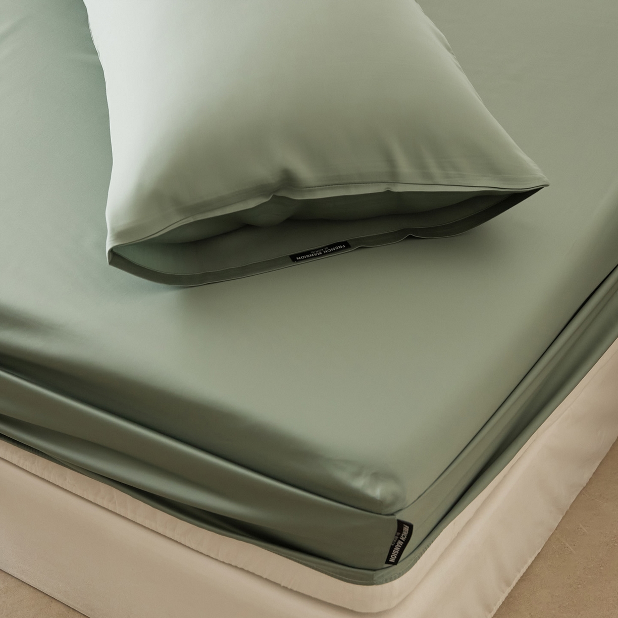 91家纺网 家纺一手货源 找家纺 EH家居 2026新款长绒棉安缦之境单品系列单床笠 安缦之境-藻绿