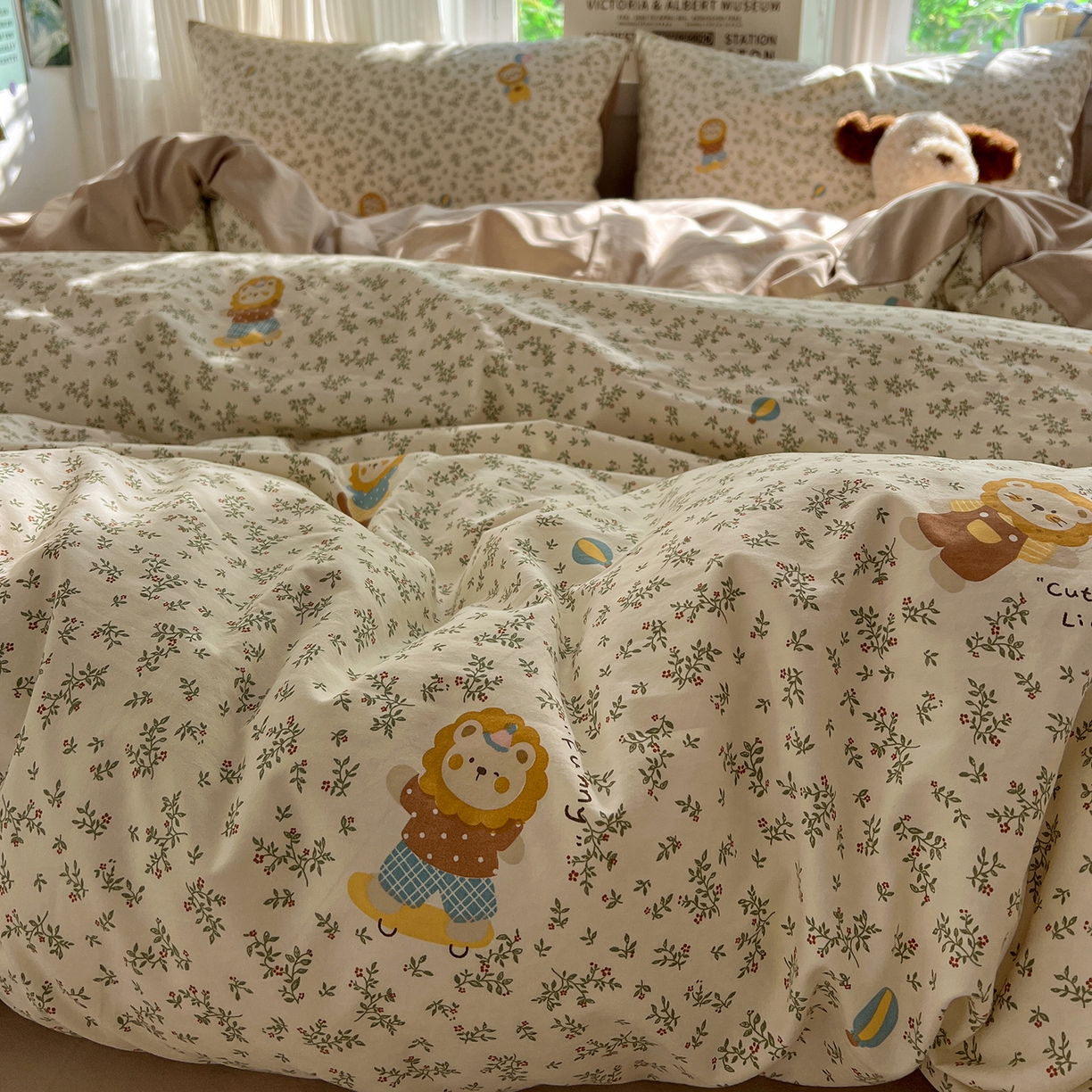 91家纺网 家纺一手货源 找家纺 水墨江南 2026新款加厚仿棉古法水洗棉小布袋款印花四件套 呆萌小狮子