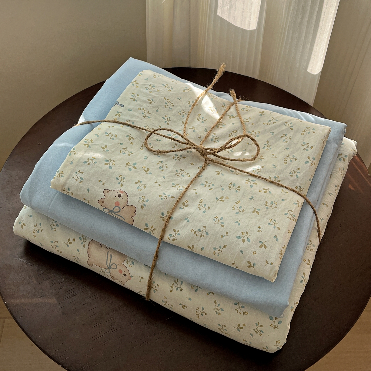 91家纺网 家纺一手货源 找家纺 水墨江南 2026新款加厚仿棉古法水洗棉小布袋款印花四件套 奶萌狗