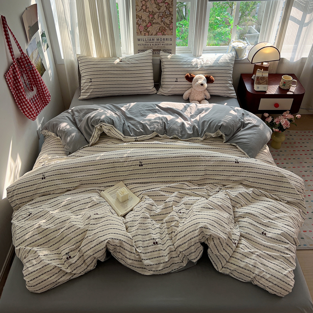 91家纺网 家纺一手货源 找家纺 水墨江南 2026新款加厚仿棉古法水洗棉小布袋款印花四件套 条纹樱桃