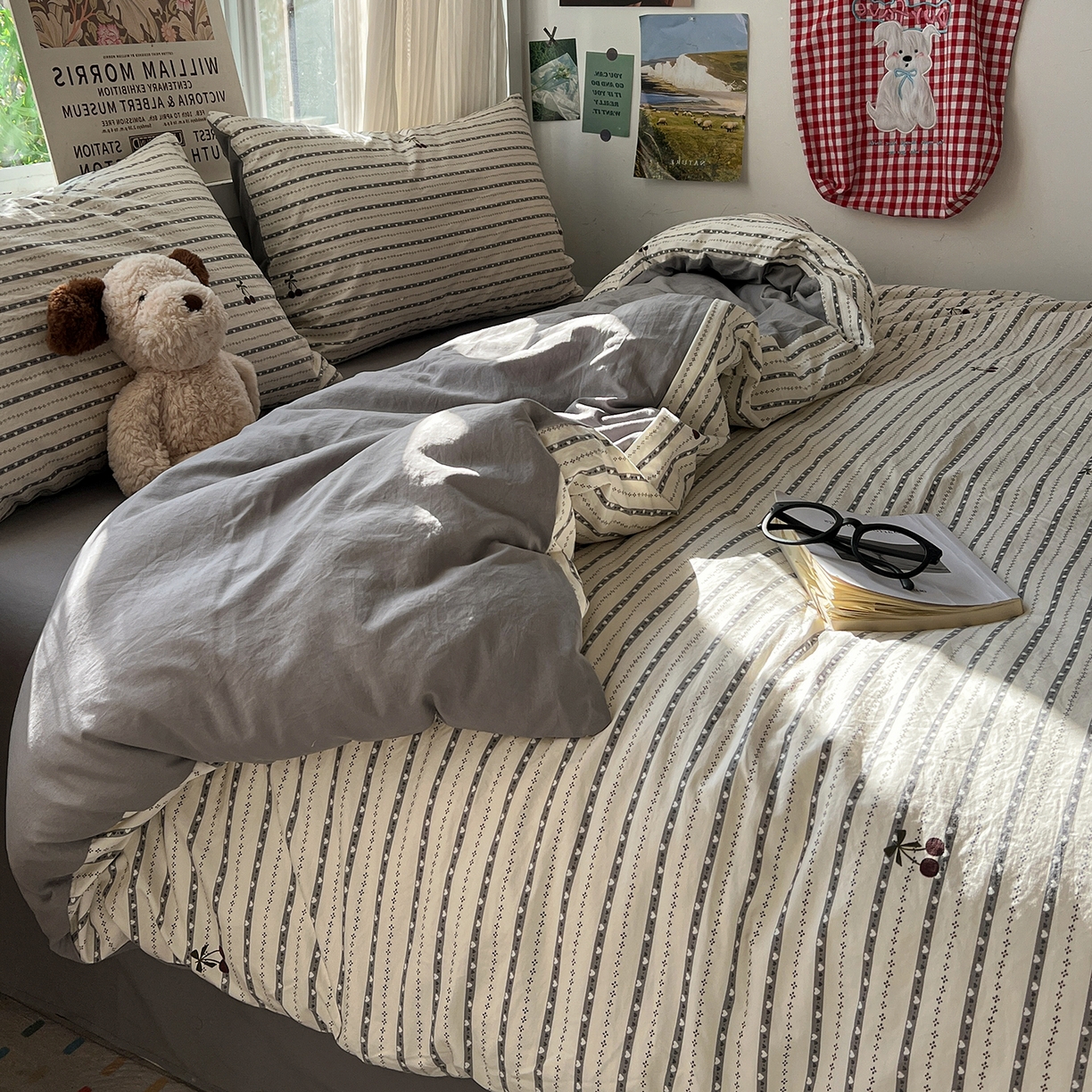 91家纺网 家纺一手货源 找家纺 水墨江南 2026新款加厚仿棉古法水洗棉小布袋款印花四件套 条纹樱桃