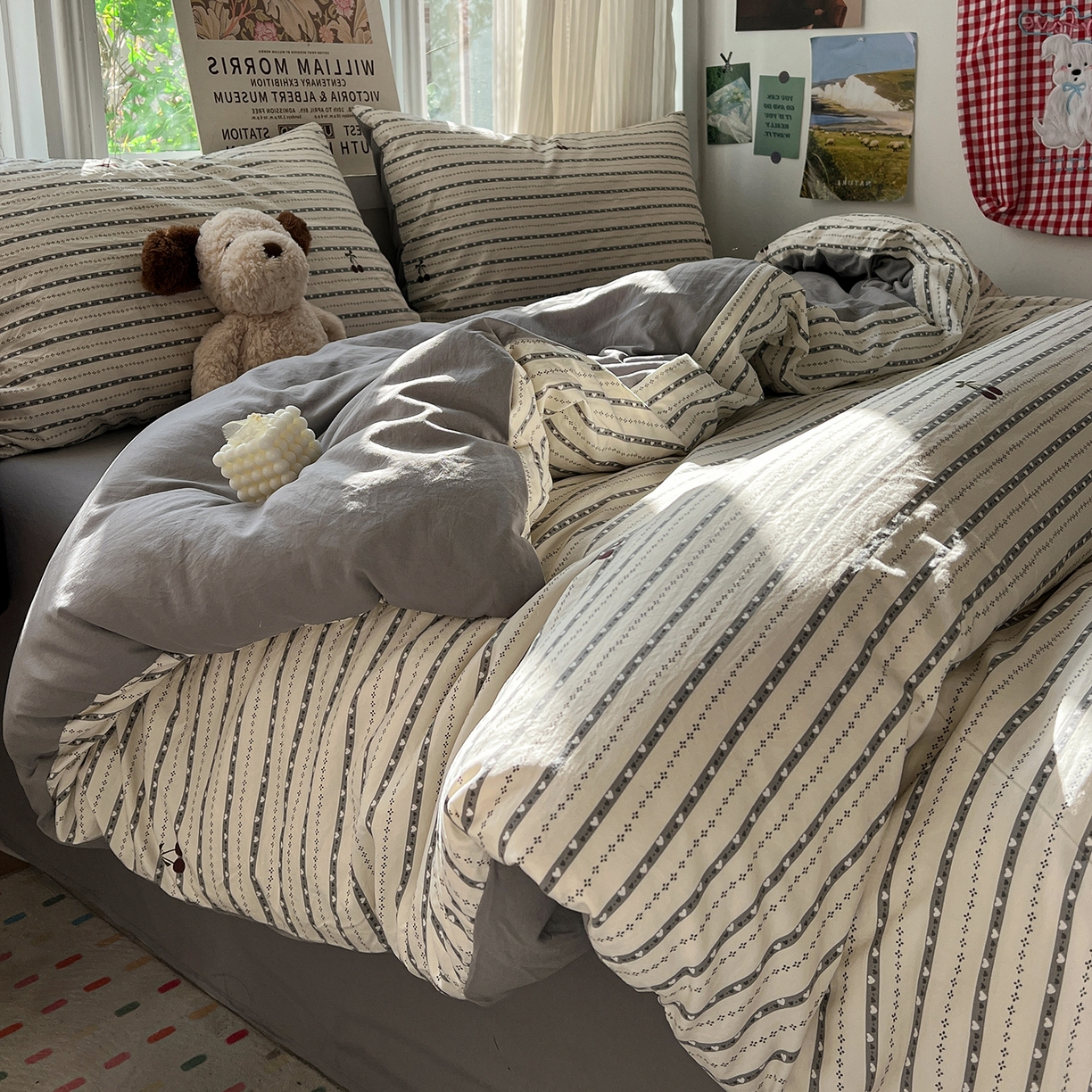 91家纺网 家纺一手货源 找家纺 水墨江南 2026新款加厚仿棉古法水洗棉小布袋款印花四件套 条纹樱桃