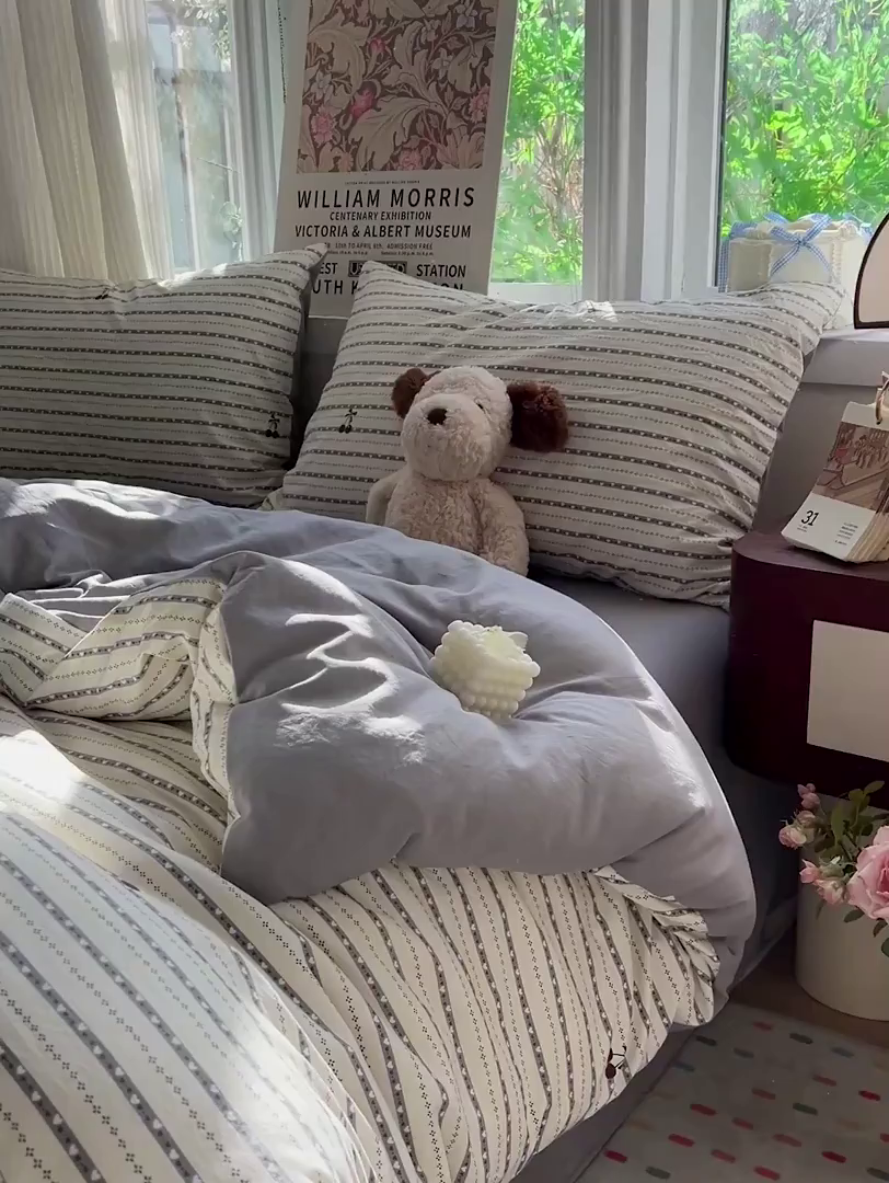 91家纺网 家纺一手货源 找家纺 水墨江南 2026新款加厚仿棉古法水洗棉小布袋款印花四件套 条纹樱桃