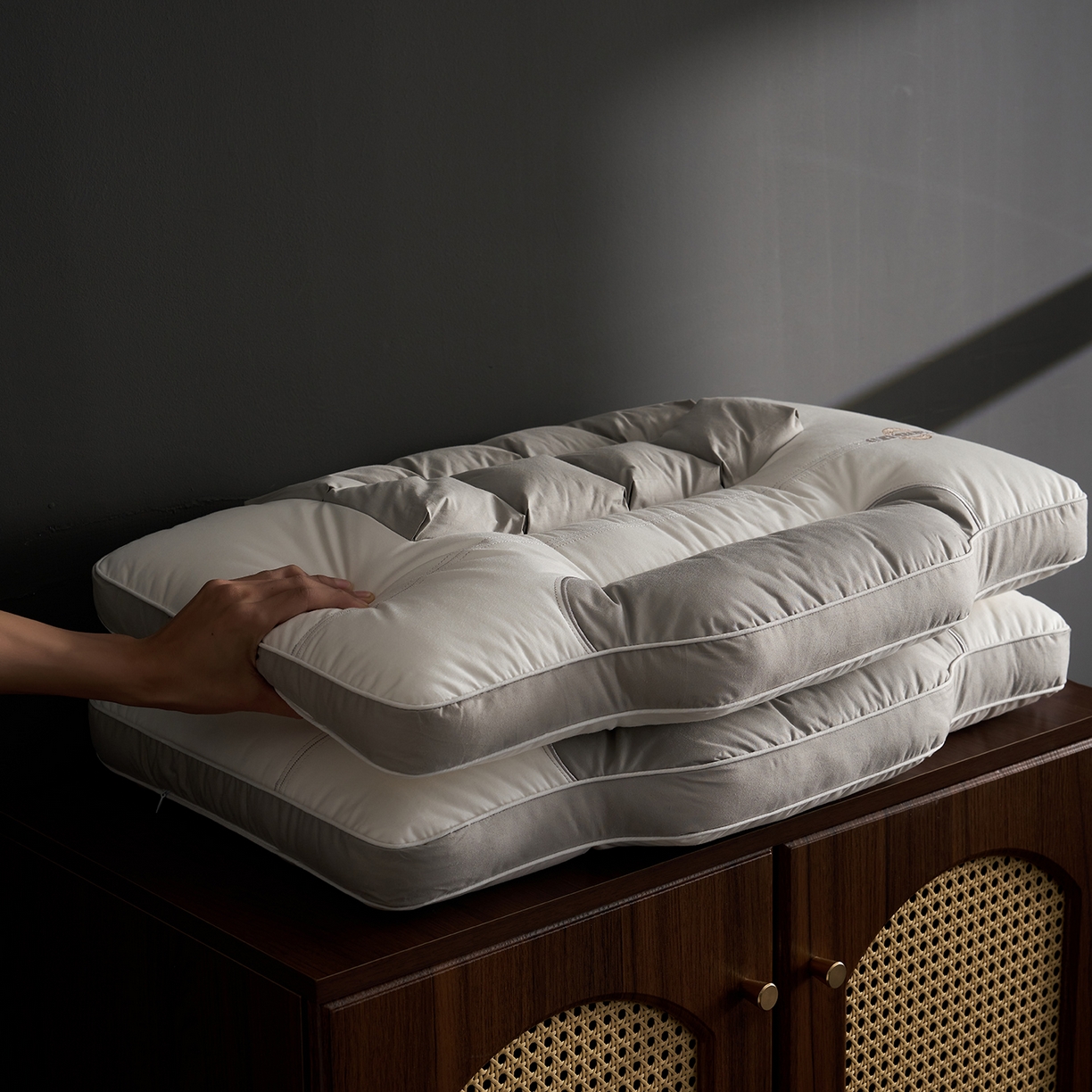 91家纺网 家纺一手货源 找家纺 （总）乐可 2025新款分区两用牵引枕全棉双向枕 枕头枕芯