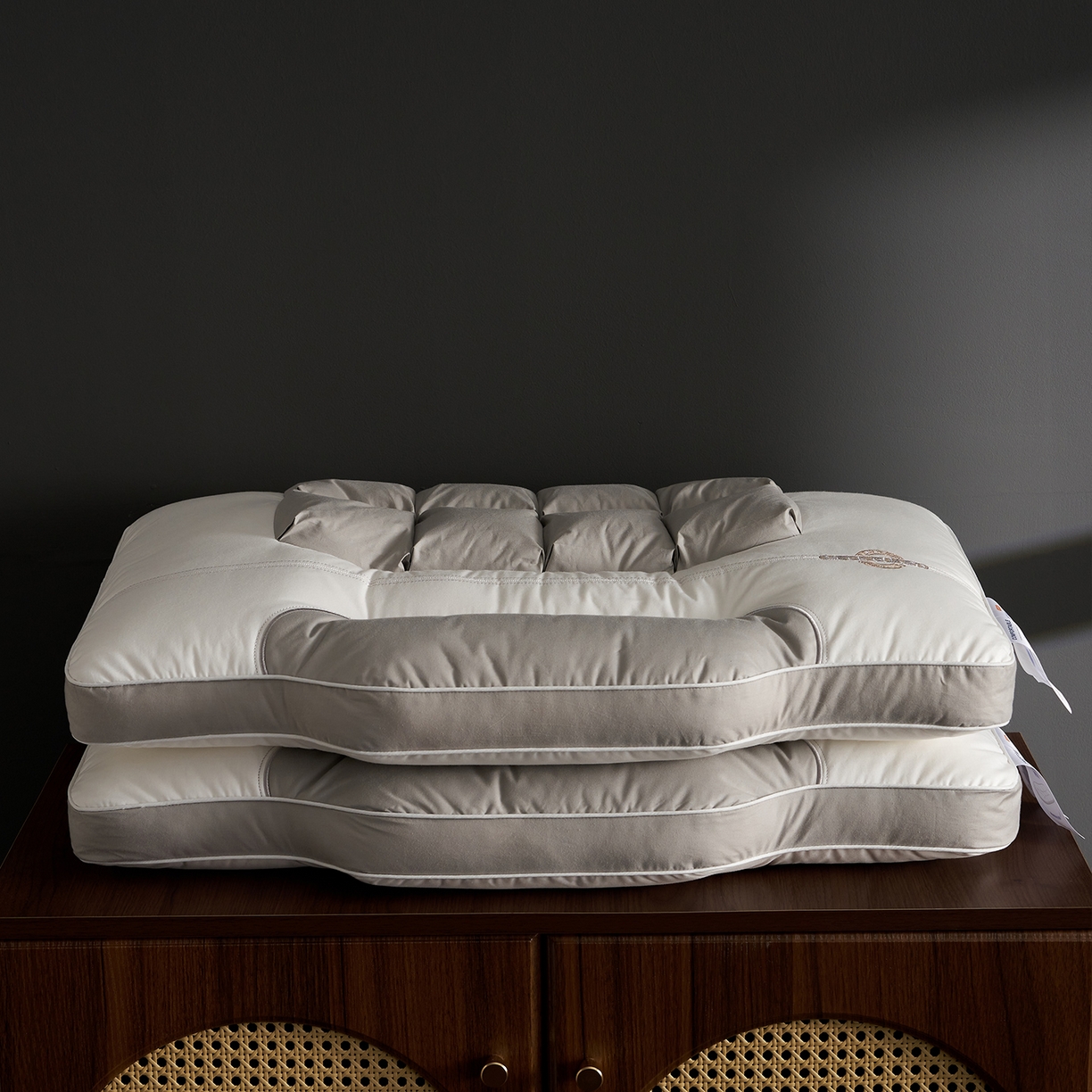 91家纺网 家纺一手货源 找家纺 （总）乐可 2025新款分区两用牵引枕全棉双向枕 枕头枕芯