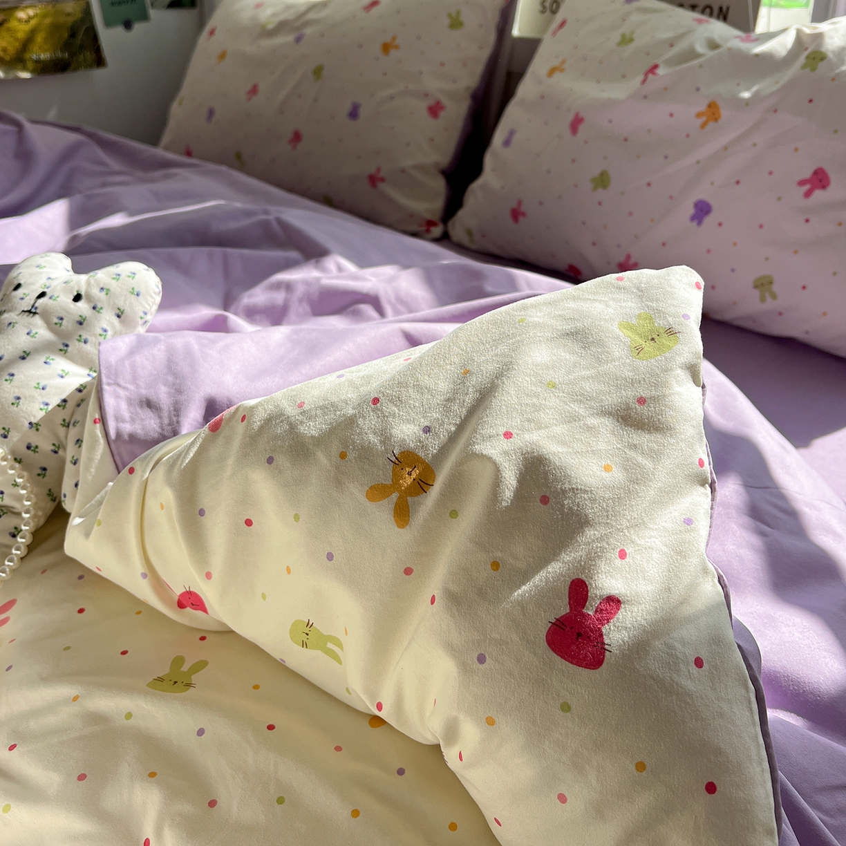 91家纺网 家纺一手货源 找家纺 水墨江南 2026新款加厚仿棉古法水洗棉小布袋款印花四件套 小兔波波