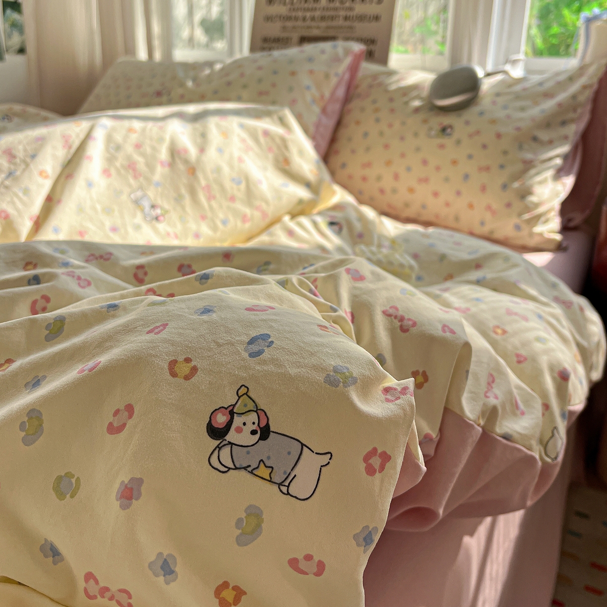 91家纺网 家纺一手货源 找家纺 水墨江南 2026新款加厚仿棉古法水洗棉小布袋款印花四件套 性感小狗