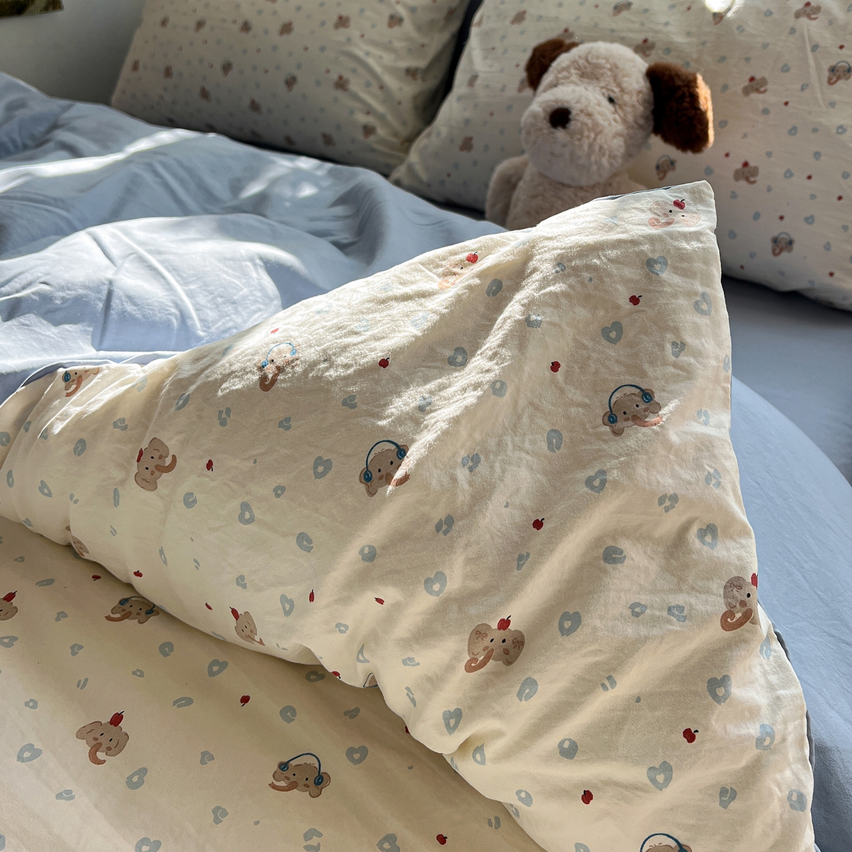 91家纺网 家纺一手货源 找家纺 水墨江南 2026新款加厚仿棉古法水洗棉小布袋款印花四件套 性感小象