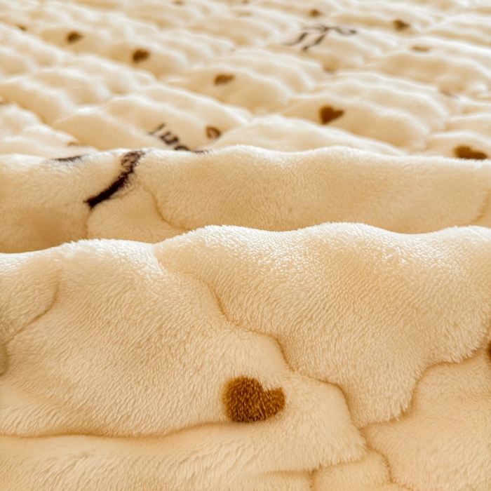 91家纺网 家纺一手货源 找家纺 （总）奇丝雅 2025新款泡泡绒枕套加棉加厚冬季保暖毛绒牛奶绒加绒成人家用枕头套枕芯套单人学生宿舍48x74cm