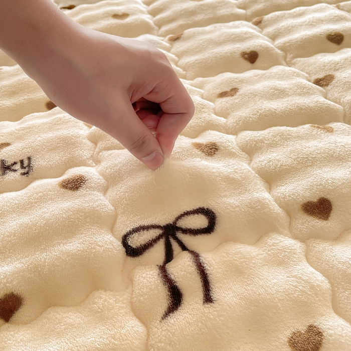 91家纺网 家纺一手货源 找家纺 （总）奇丝雅 2025新款泡泡绒枕套加棉加厚冬季保暖毛绒牛奶绒加绒成人家用枕头套枕芯套单人学生宿舍48x74cm