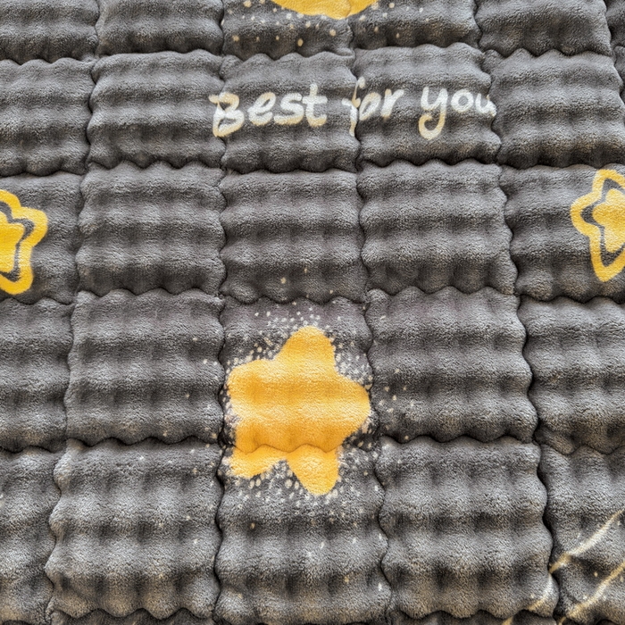 91家纺网 家纺一手货源 找家纺 奇丝雅 2025新款泡泡绒枕套加棉加厚冬季保暖毛绒牛奶绒加绒成人家用枕头套枕芯套单人学生宿舍48x74cm 月亮湾（随机裁剪）