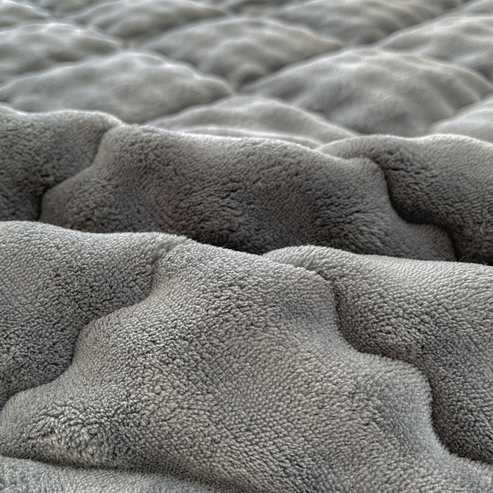 91家纺网 家纺一手货源 找家纺 奇丝雅 2025新款泡泡绒枕套加棉加厚冬季保暖毛绒牛奶绒加绒成人家用枕头套枕芯套单人学生宿舍48x74cm 幻影灰