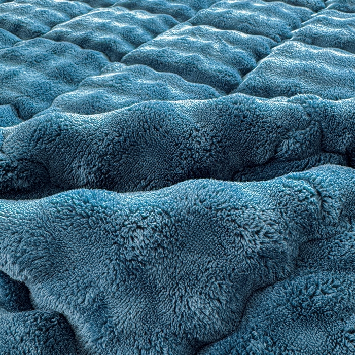 91家纺网 家纺一手货源 找家纺 奇丝雅 2025新款泡泡绒枕套加棉加厚冬季保暖毛绒牛奶绒加绒成人家用枕头套枕芯套单人学生宿舍48x74cm 暖绒蓝