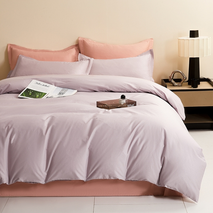 91家纺网 家纺一手货源 找家纺 名优家纺 2026新款60S13374高支密全棉印花纯色四件套 加仑紫+樱花粉