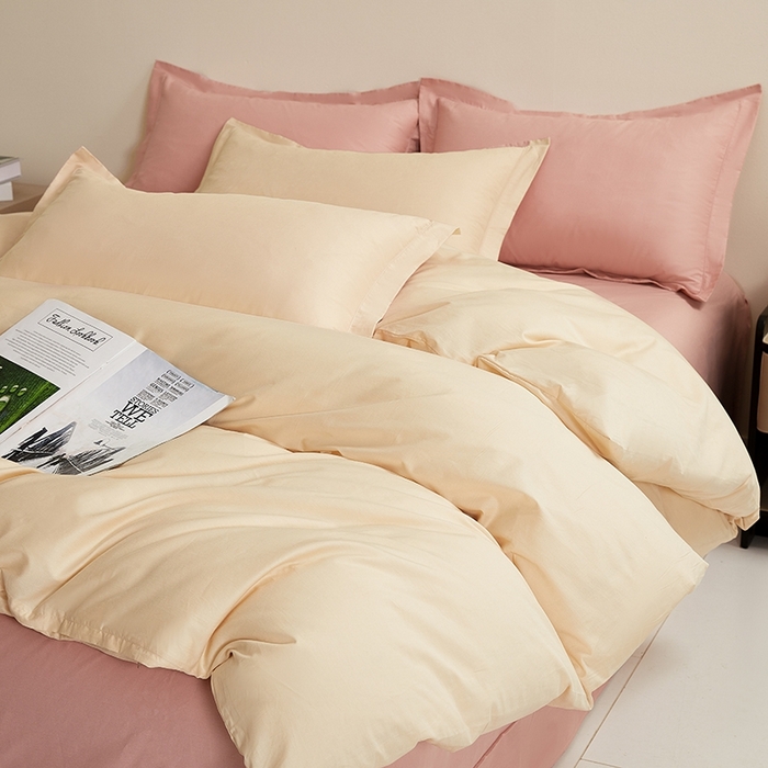 91家纺网 家纺一手货源 找家纺 名优家纺 2026新款60S13374高支密全棉印花纯色四件套 奶黄+樱花粉