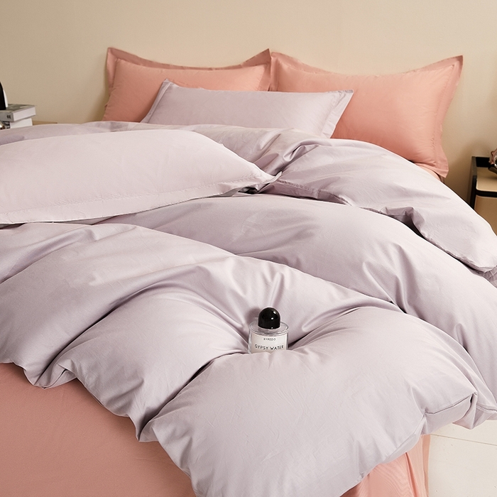 91家纺网 家纺一手货源 找家纺 名优家纺 2026新款60S13374高支密全棉印花纯色四件套 加仑紫+樱花粉