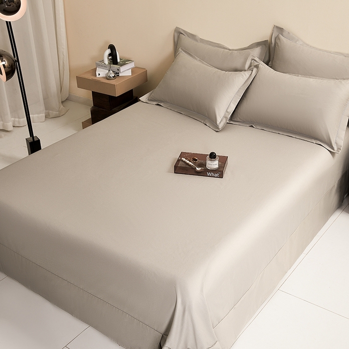 91家纺网 家纺一手货源 找家纺 名优家纺 2026新款60S13374高支密全棉印花纯色四件套 浅灰