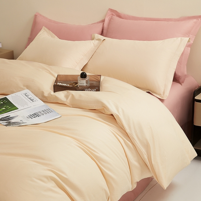 91家纺网 家纺一手货源 找家纺 名优家纺 2026新款60S13374高支密全棉印花纯色四件套 奶黄+樱花粉