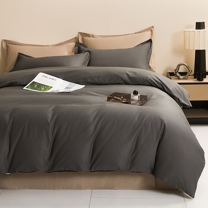 91家纺网 家纺一手货源 找家纺 名优家纺 2026新款60S13374高支密全棉印花纯色四件套 星耀黑+可可棕