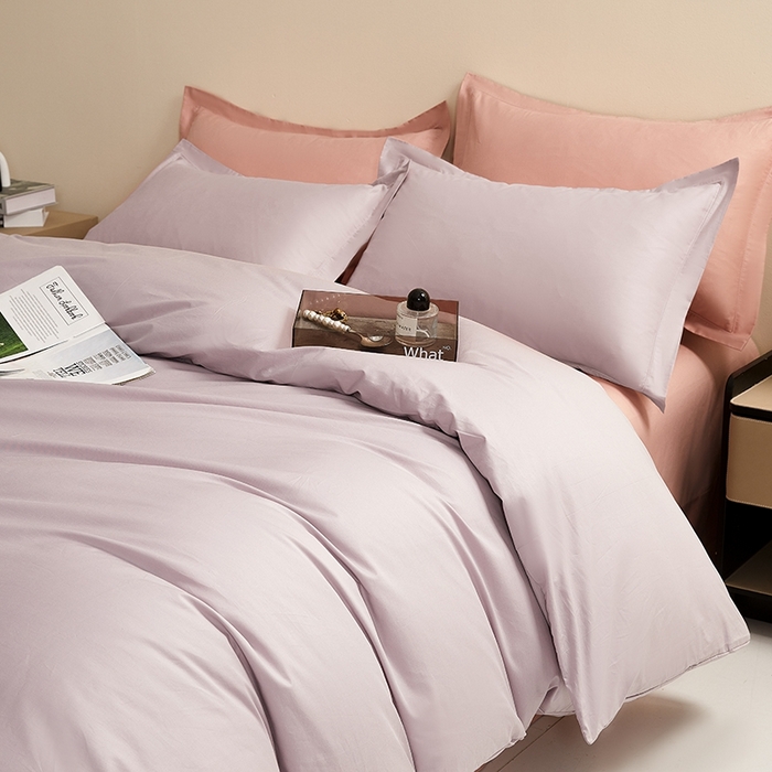 91家纺网 家纺一手货源 找家纺 名优家纺 2026新款60S13374高支密全棉印花纯色四件套 加仑紫+樱花粉