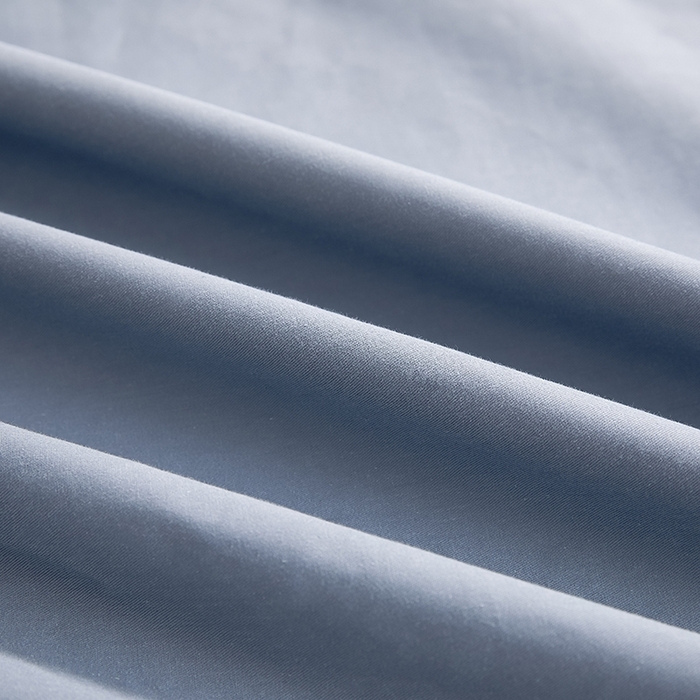 91家纺网 家纺一手货源 找家纺 名优家纺 2026新款60S13374高支密全棉印花纯色四件套 宾利兰+浅灰