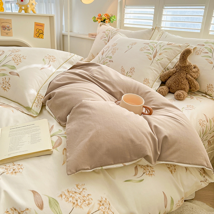 91家纺网 家纺一手货源 找家纺 名优家纺 2026新款60S13374高支密全棉印花纯色四件套 森野花簇-绿