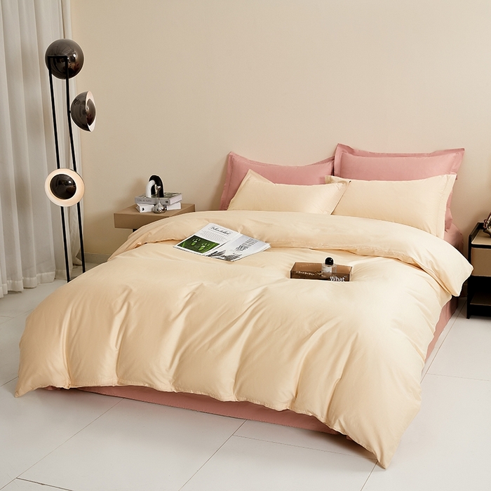 91家纺网 家纺一手货源 找家纺 名优家纺 2026新款60S13374高支密全棉印花纯色四件套 奶黄+樱花粉